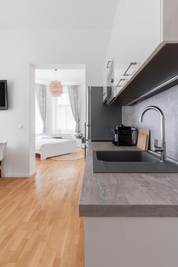Luminous Apartment For 2 Near Wenceslas Square By Prague Days 외부 사진